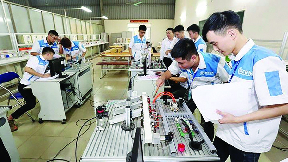 Không vào đại học, còn những hướng đi nào?