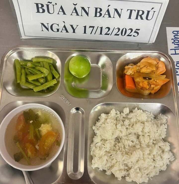 Mỗi suất ăn bán trú không đảm bảo chất lượng sẽ liên quan trực tiếp đến sức khỏe và sự phát triển lâu dài của học sinh. (Ảnh minh họa)