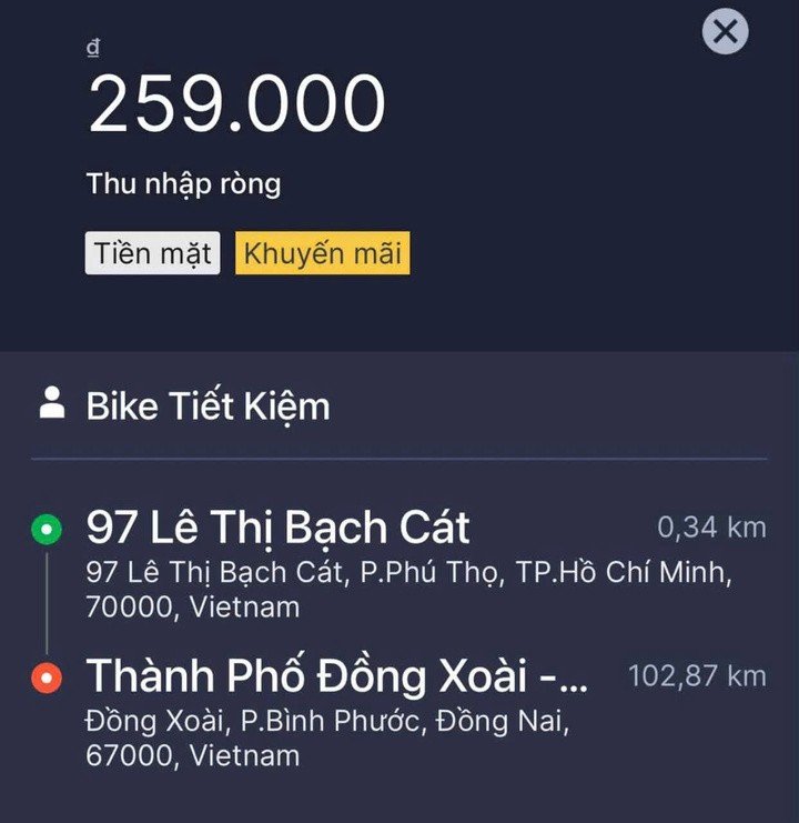 Một cuốc GrabBike Tiết Kiệm quãng đường 102,87 km, thu nhập ròng của tài xế 259.000 đồng, tương đương 2.518 đồng/km trước khi trừ xăng xe và hao mòn. (Ảnh: NVCC)