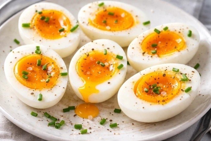 Trứng giàu protein, vitamin và choline, có thể ăn mỗi ngày nếu khỏe mạnh. (Ảnh minh hoạ)
