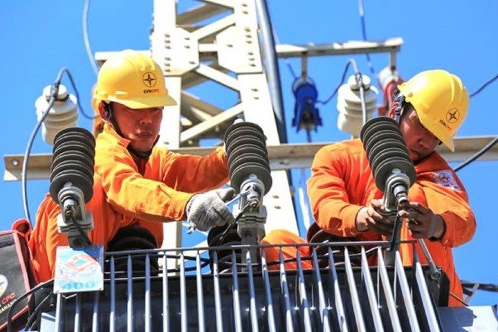 EVN lãi hơn 12.000 tỷ đồng trong 8 tháng: Giá điện có được giảm? (Ảnh minh họa)