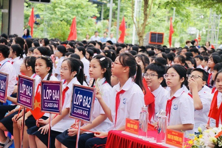 Học sinh Hà Nội khai giảng năm học mới 2026-2027.