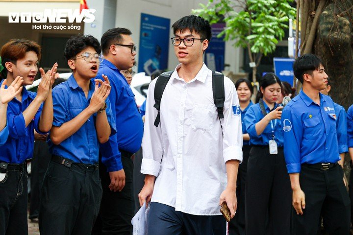 Việc giảm phương thức xét tuyển đại học nhằm giảm gánh nặng học tập cho thí sinh. (Ảnh minh hoạ: Minh Đức)