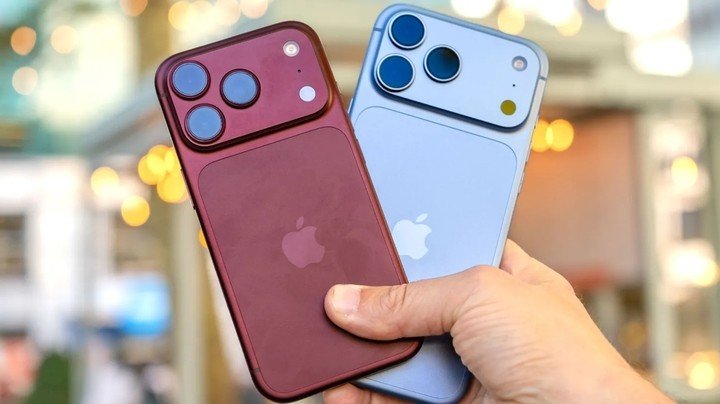 Camera Main trên iPhone 18 Pro bổ sung khẩu độ tuỳ chỉnh, khác với khẩu độ cố định trên iPhone 17 Pro.