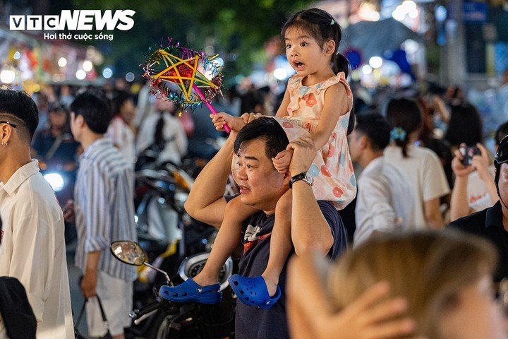 Dự báo thời tiết Hà Nội trong ngày Tết Trung thu, ban ngày trời nắng, đêm ít mưa.