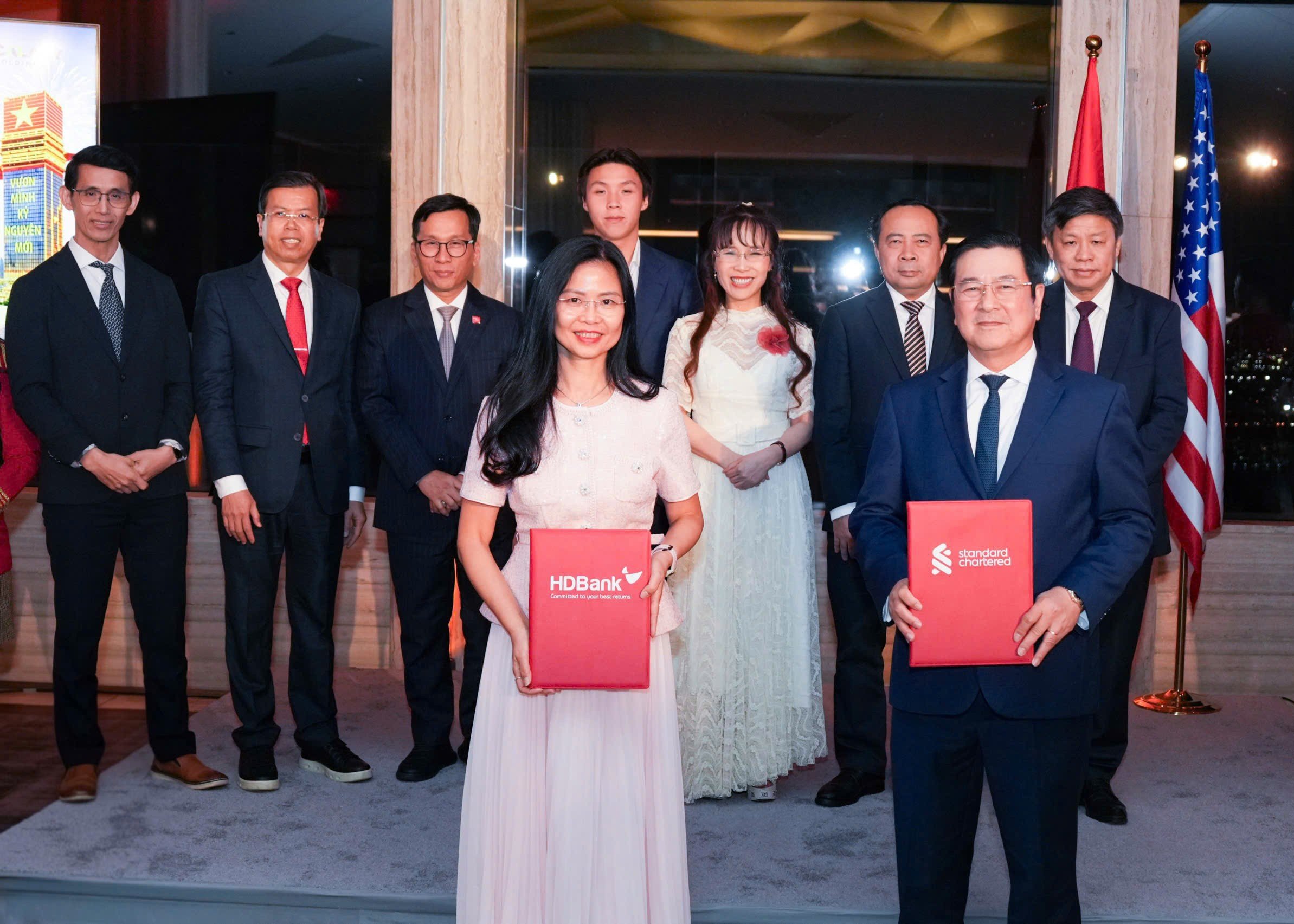 25-1790318469-ky-nguyen-moi-cua-viet-nam-cung-kien-tao-tuong-lai-cua-tang-truong-doi-moi-va-ket-noi-toan-cau