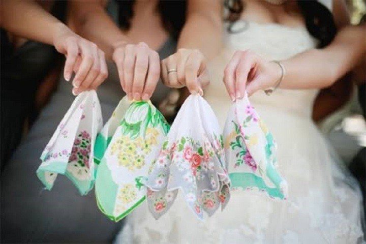 Người Nhật rất mê khăn tay nhưng họ lại kiêng tặng món đồ này cho nhau.