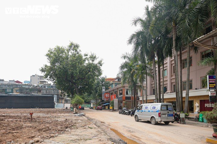 Không chỉ tập trung vào chiều cao, dự án còn được định hướng phát triển theo mô hình tổ hợp đa chức năng. Các hạng mục dự kiến gồm trung tâm hội nghị quốc tế, trung tâm biểu diễn nghệ thuật, casino, trung tâm thương mại, văn phòng hạng A, khách sạn 6 sao và khu nhà ở cao cấp.
