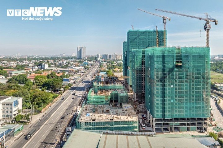 Một số dự án “ăn theo”, đẩy giá bán khi tuyến metro được quy hoạch đi qua. (Ảnh: Thy Huệ)