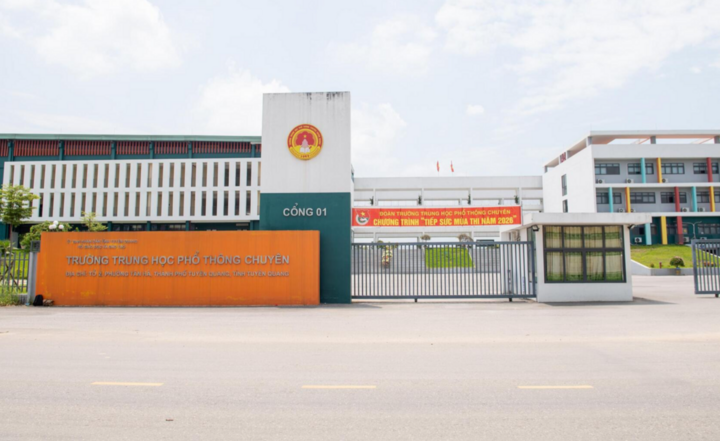 Trường THPT chuyên Tuyên Quang
