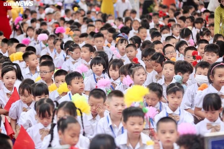 UBND TP Hà Nội giao Sở GD&ĐT tập trung giải quyết vấn đề “đủ trường, đủ lớp, đủ giáo viên”. (Ảnh minh họa)