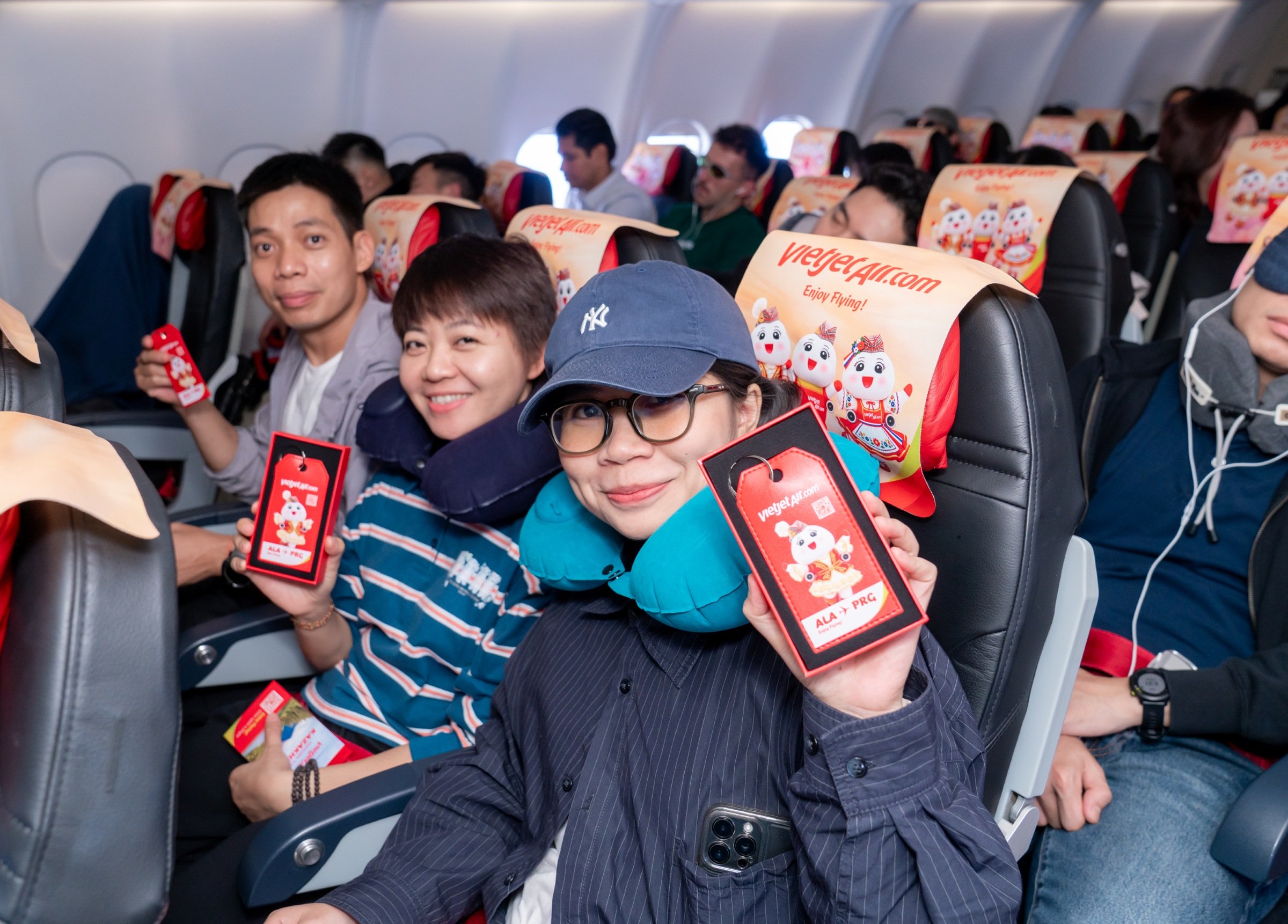 11-1791724828-vietjet-khai-truong-duong-bay-den-almaty-va-praha