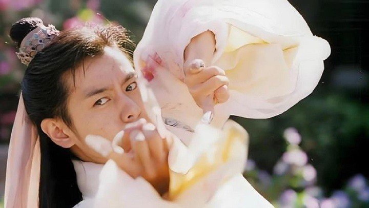Đoàn Dự viên mãn trong tiểu thuyết Kim Dung, bất hạnh ngoài đời thực.