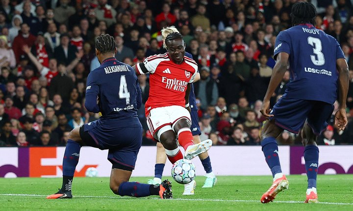 14-1791936699-ghi-3-ban-trong-8-phut-arsenal-thang-lille-3-0