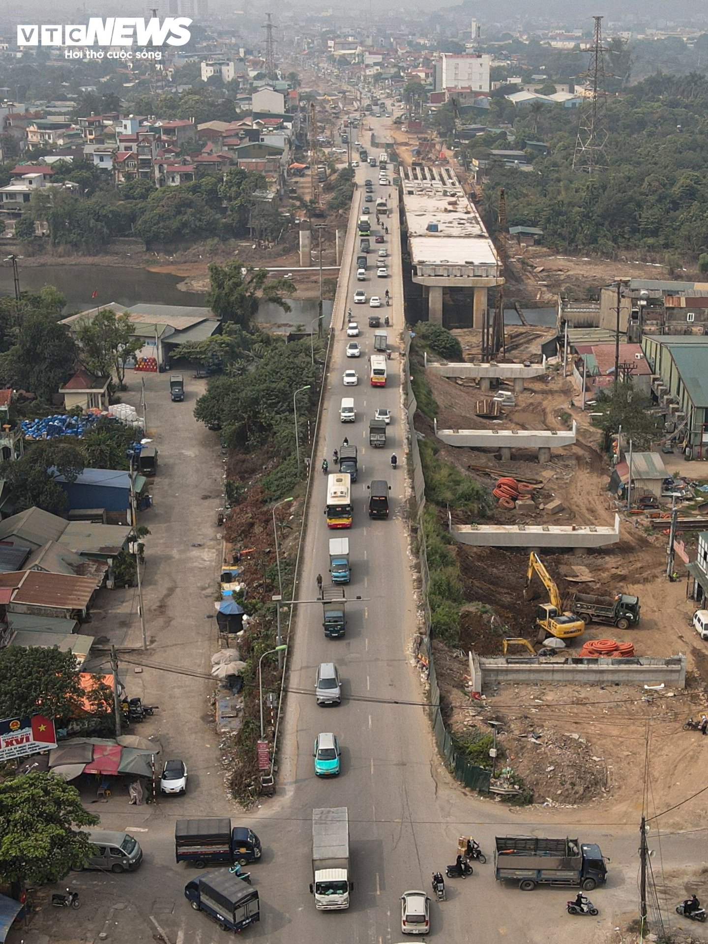 Cây cầu dài hơn 1 km, 4 làn xe dần thành hình ở cửa ngõ phía Tây Hà Nội - 8