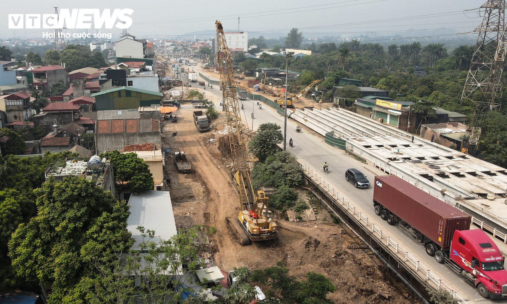 Cây cầu dài hơn 1 km, 4 làn xe dần thành hình ở cửa ngõ phía Tây Hà Nội - 12