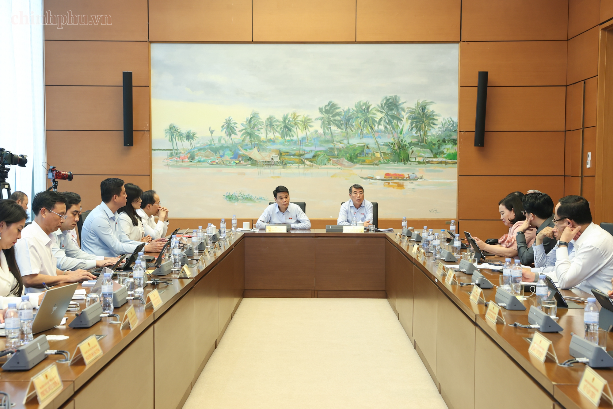 21-1792566090-thu-tuong-thuoc-thiet-bi-y-te-bi-doi-gia-cao-gay-thiet-hai-lon-cho-ca-nguoi-benh-va-nha-nuoc