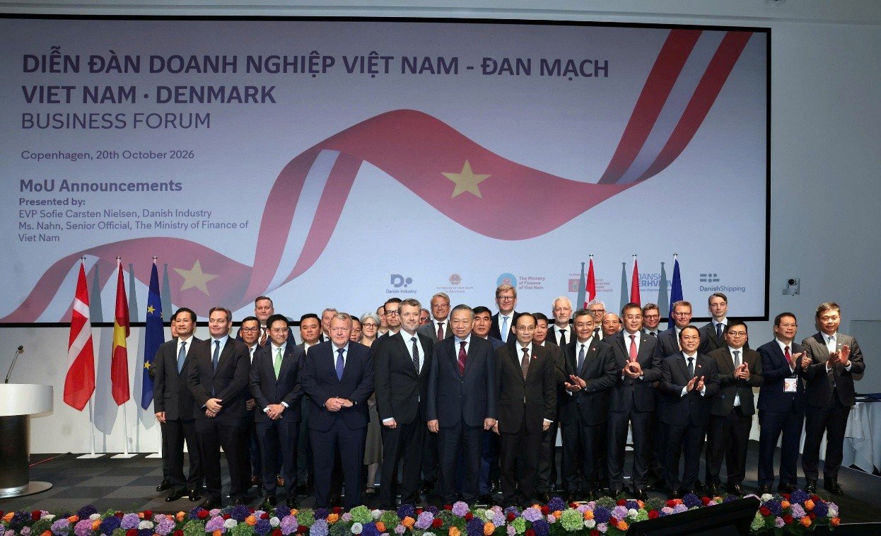 21-1792583390-petrovietnam-tien-phong-cung-cac-doi-tac-dan-mach-phat-trien-dien-gio-ngoai-khoi