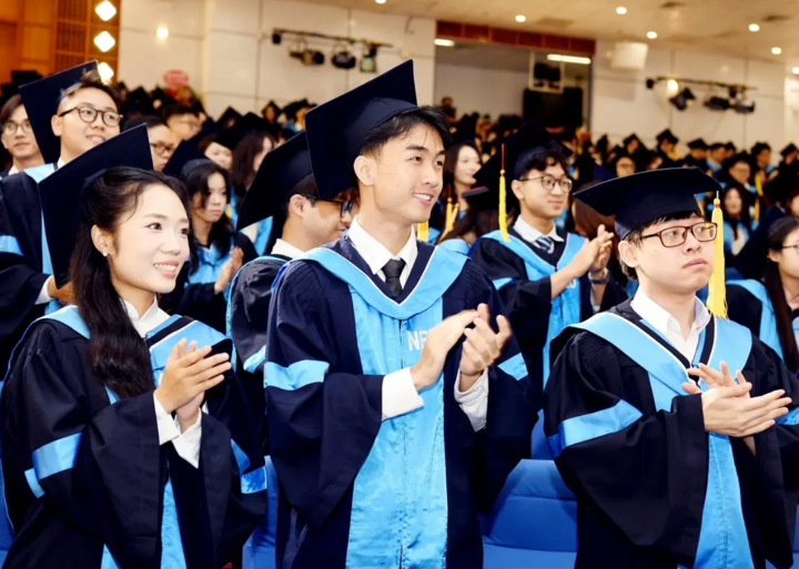 Tân cử nhân Đại học Kinh tế Quốc dân. (Ảnh minh họa: NEU)