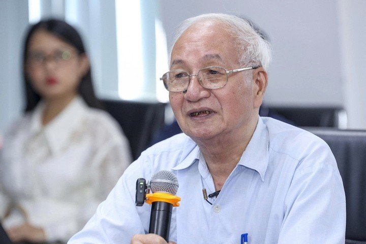 Ông Đào Ngọc Nghiêm chia sẻ tại tọa đàm.