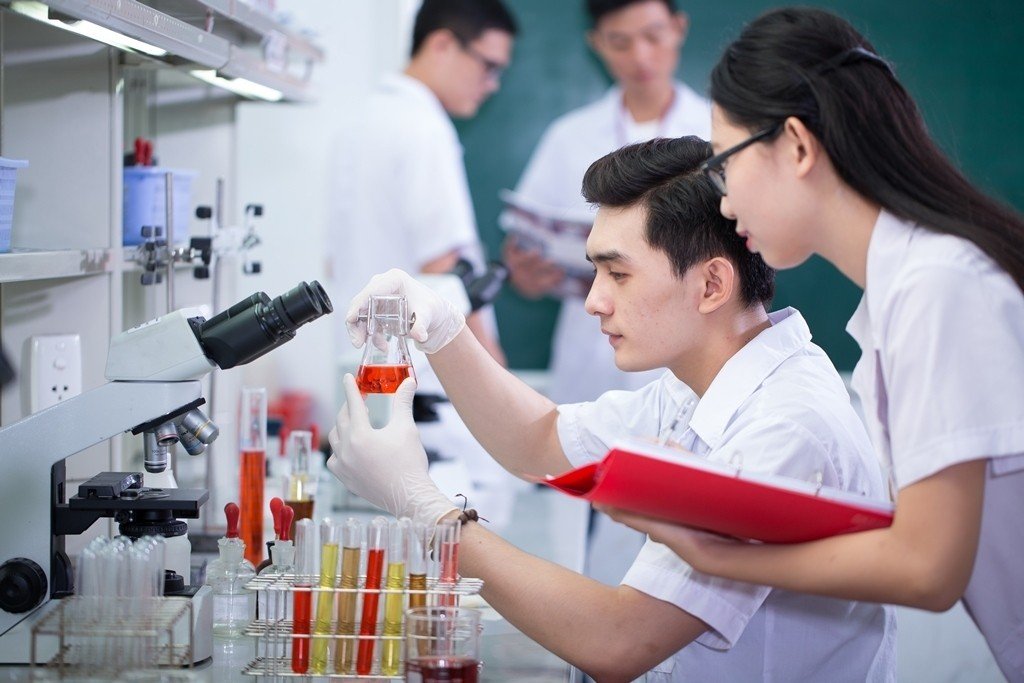 Bộ Nội vụ đề xuất nhân tài được lựa chọn cộng sự, quyết định mức lương thưởng. (Ảnh minh họa: Chinhphu.vn)