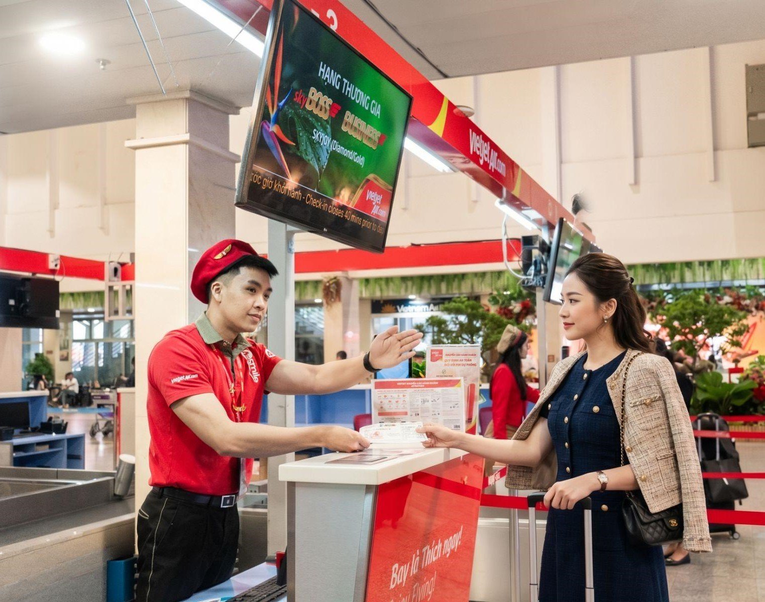 26-1793001858-cuc-de-de-mua-ve-0-dong-tu-vietjet-tu-2610-111-sap-toi