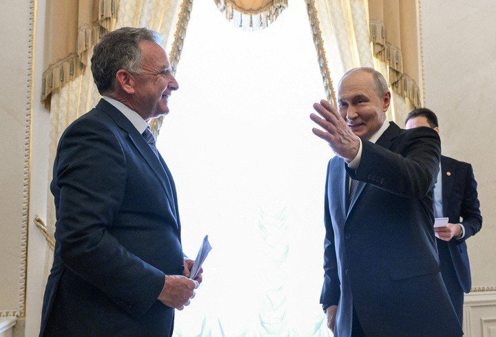 Tổng thống Nga Putin và đặc phái viên Mỹ Witkoff gặp nhau tại St Petersburg.