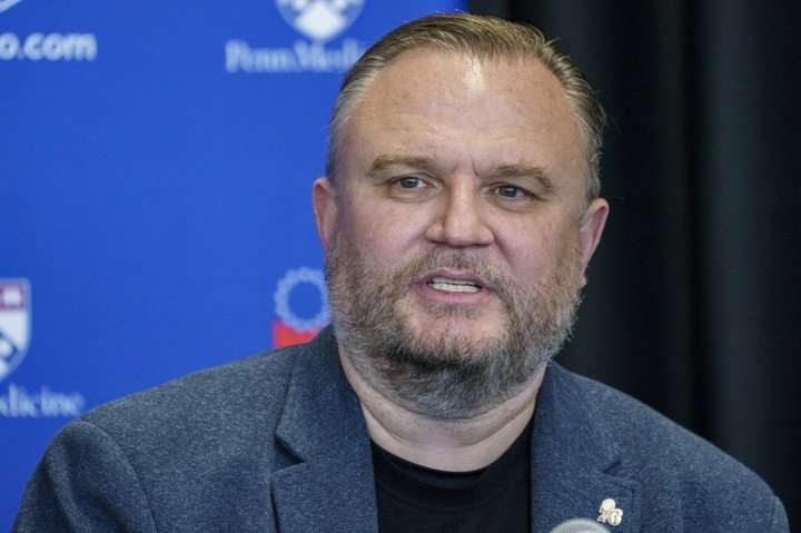 Daryl Morey từng khiến NBA thiệt hại hàng nghìn tỷ đồng doanh thu trong năm 2020 vì phát ngôn của mình. (Ảnh: AP)