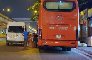Xe khách Nghệ An, Hà Tĩnh xé rào, vượt tuyến hoạt động rầm rộ quanh bến Mỹ Đình