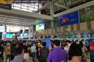 60.000 người qua Nội Bài mỗi ngày, khách cần lưu ý gì để tránh chậm chuyến  bay?