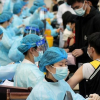Lo ngại biến thể Delta, Trung Quốc xem xét tiêm liều vaccine thứ 3