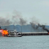 Kịp thời dập tắt vụ cháy 2 tàu du lịch tại cảng tàu khách Bãi Cháy