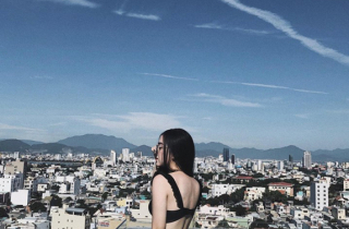 Bốn cô gái nóng bỏng được bạn trai cầu thủ công khai hẹn hò đầy bất ngờ