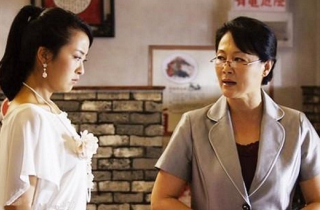 Mẹ chồng nói tôi thấp kém, không xứng đáng với con trai bà, tôi đã đáp trả bằng câu này