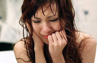 Bỏ chồng nghèo để chạy theo người giàu, tôi khóc không thành tiếng khi biết được sự thật về đám cưới