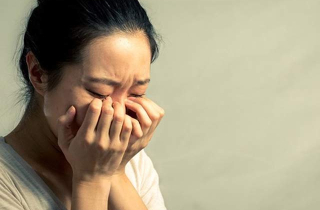 Tâm sự đẫm nước mắt của người vợ trẻ mỗi lần chồng nhậu say là chửi bới, gây gổ với vợ con