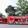 Hành khách trải nghiệm tuyến buýt mui trần đầu tiên ở Hà Nội