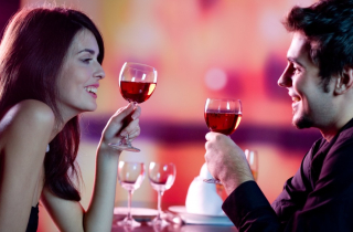 Giải mã điều đàn ông nghĩ giữa vợ và nhân tình