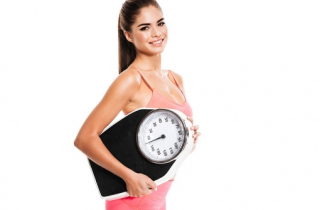 Vì sao khó duy trì cân nặng sau giảm cân?