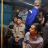 Quảng Ninh: Bắt 9 công nhân đánh bạc trên ô tô