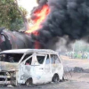 Tai nạn kinh hoàng: Hai ô tô đâm trực diện phát nổ, 20 người chết cháy