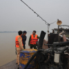 Hà Nội: Bắt quả tang 4 tàu “ăn cát” trái phép trên sông Hồng