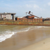Bán đấu giá tàu sắt vô chủ trôi dạt vào bờ biển Quảng Nam