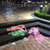 Bờ sông Hàn ngập rác sau đêm thi pháo hoa