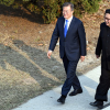 Bí mật trong đôi giày của Kim Jong-un khi gặp tổng thống Hàn Quốc