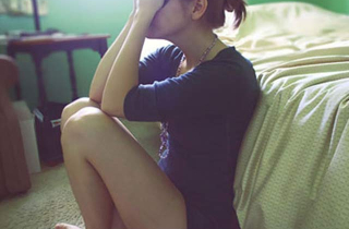Người yêu dọa chia tay vì tôi kiên quyết không để anh ta làm \
