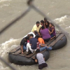 Bè chở 9 người di cư bị lật ở biên giới Mỹ - Mexico