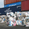 8.000 container phế liệu: Ăn tiền chở rác về Việt Nam?