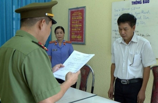 Giám đốc Sở GD ĐT Sơn La Hoàng Tiến Đức có 