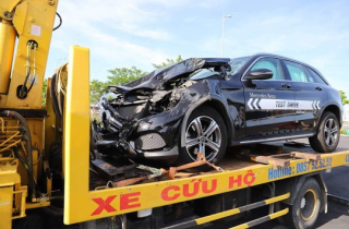 Nam thanh niên lái Mercedes chạy thử gây tai nạn liên hoàn